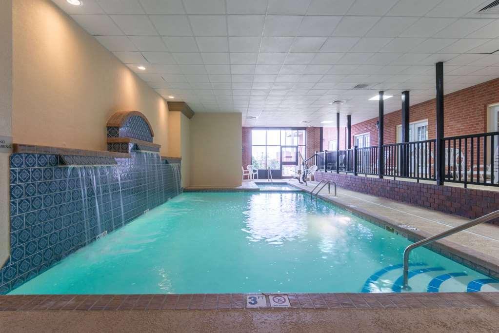 Ramada By Wyndham Topeka Downtown Hotel & Convention Center Einrichtungen foto